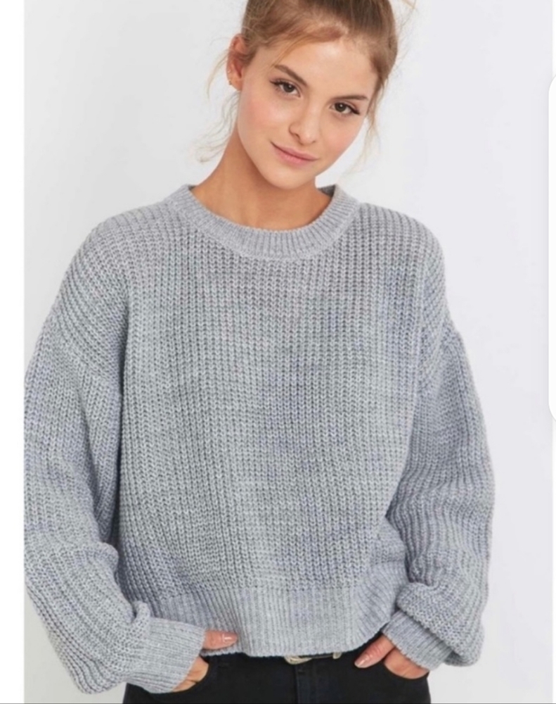 Urban Outfitters Gray Knit Cropped Sweater